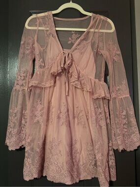 Thirty Thirty Size XS pink lace ruffle v-neck bell sleeve babydoll dress